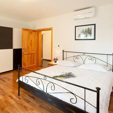Paradiso Zadarvillas Villa Lovinac (Zadar)